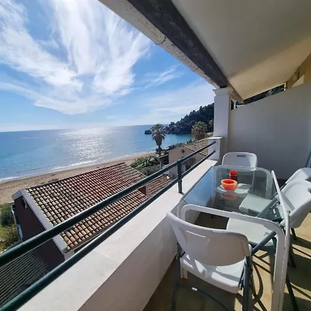Corfu 67 * غليفادا